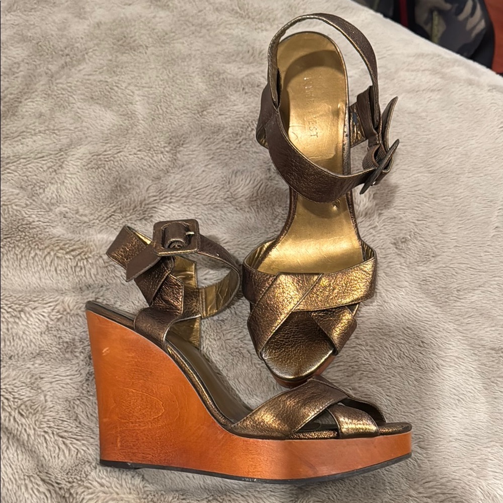 Nine West Women's platform Wedge Heels